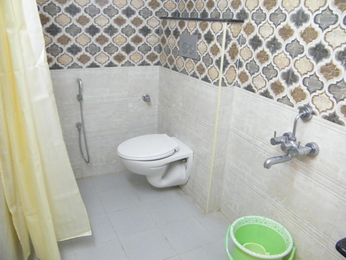 The White House Residency Hotel Madras Buitenkant foto