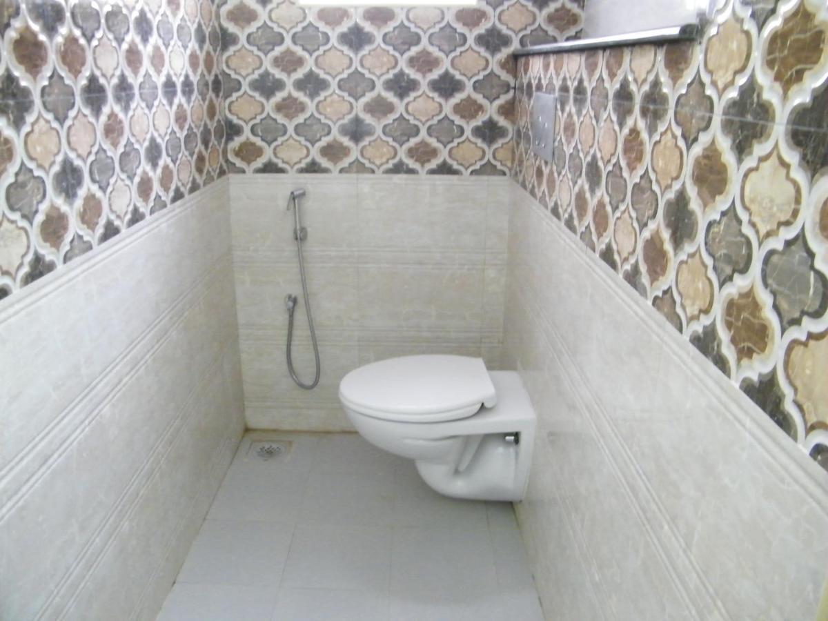 The White House Residency Hotel Madras Buitenkant foto