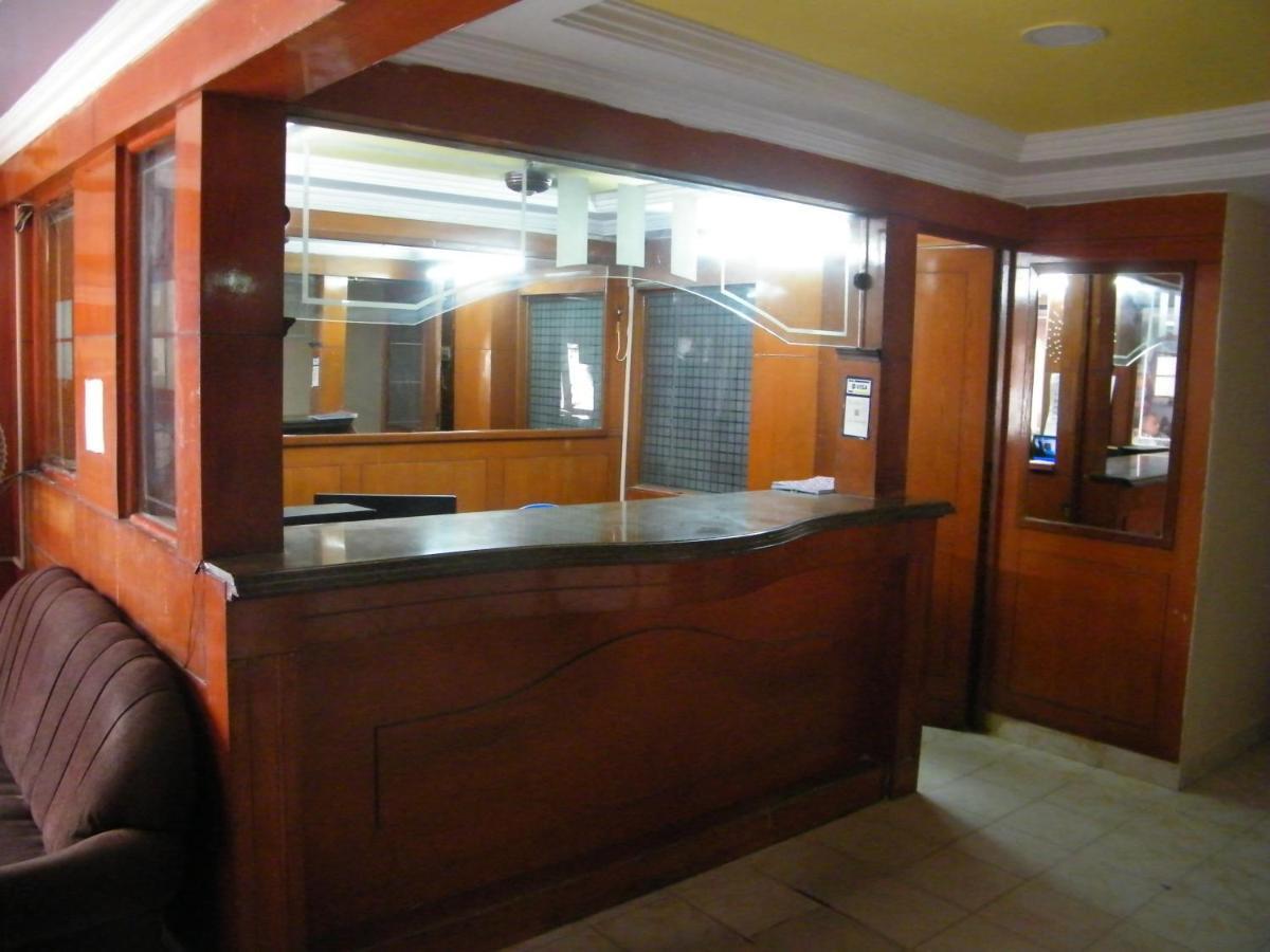 The White House Residency Hotel Madras Buitenkant foto